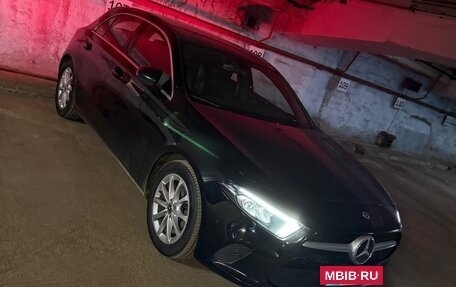 Mercedes-Benz A-Класс, 2019 год, 2 790 000 рублей, 7 фотография