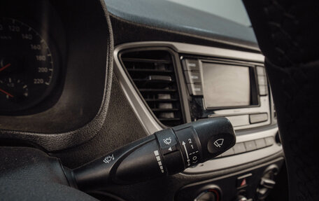 Hyundai Solaris II рестайлинг, 2018 год, 1 099 000 рублей, 13 фотография
