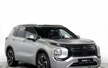 Mitsubishi Outlander, 2023 год, 3 915 000 рублей, 3 фотография