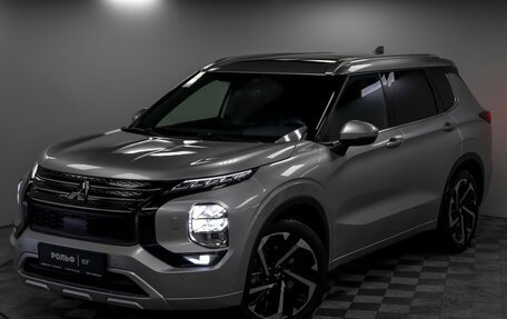 Mitsubishi Outlander, 2023 год, 3 915 000 рублей, 33 фотография