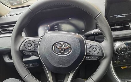 Toyota RAV4, 2023 год, 3 707 000 рублей, 12 фотография
