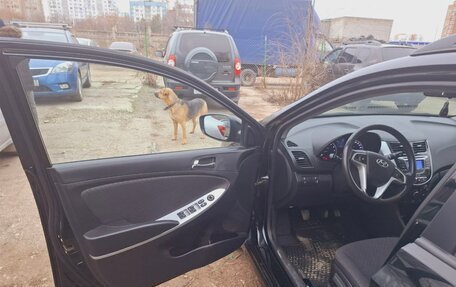 Hyundai Solaris II рестайлинг, 2012 год, 850 000 рублей, 5 фотография