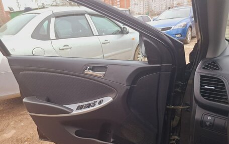 Hyundai Solaris II рестайлинг, 2012 год, 850 000 рублей, 14 фотография