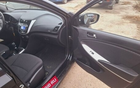 Hyundai Solaris II рестайлинг, 2012 год, 850 000 рублей, 11 фотография