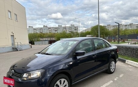 Volkswagen Polo VI (EU Market), 2014 год, 821 000 рублей, 2 фотография