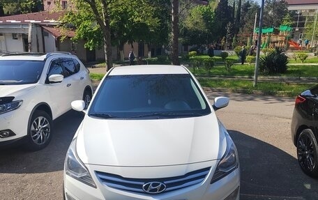 Hyundai Solaris II рестайлинг, 2016 год, 890 000 рублей, 5 фотография