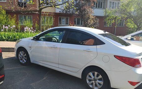 Hyundai Solaris II рестайлинг, 2016 год, 890 000 рублей, 10 фотография