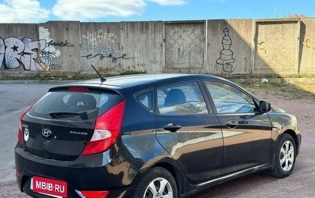 Hyundai Solaris II рестайлинг, 2013 год, 640 000 рублей, 3 фотография