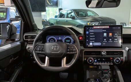 Toyota Tacoma, 2024 год, 9 248 000 рублей, 14 фотография