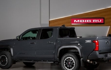 Toyota Tacoma, 2024 год, 9 248 000 рублей, 3 фотография