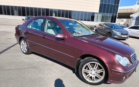 Mercedes-Benz C-Класс, 2006 год, 810 000 рублей, 5 фотография