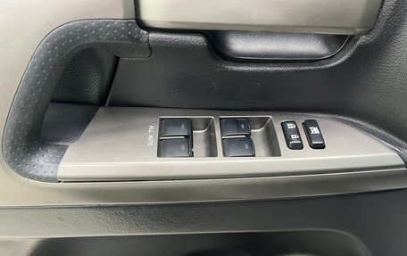 Toyota Land Cruiser 200, 2011 год, 2 949 000 рублей, 32 фотография