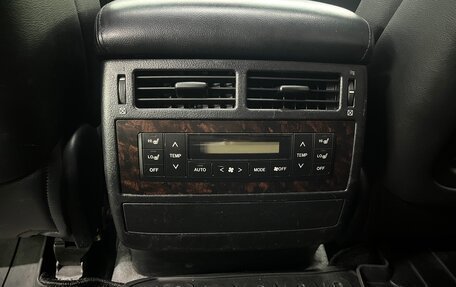 Toyota Land Cruiser 200, 2011 год, 2 949 000 рублей, 31 фотография