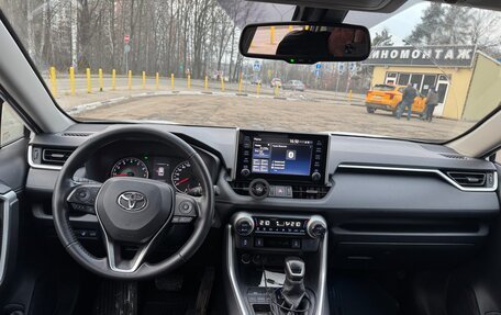 Toyota RAV4, 2021 год, 2 950 000 рублей, 2 фотография