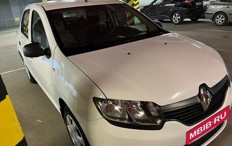Renault Logan II, 2017 год, 730 000 рублей, 5 фотография