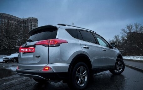 Toyota RAV4, 2018 год, 2 000 000 рублей, 7 фотография