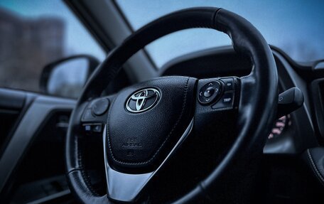 Toyota RAV4, 2018 год, 2 000 000 рублей, 22 фотография