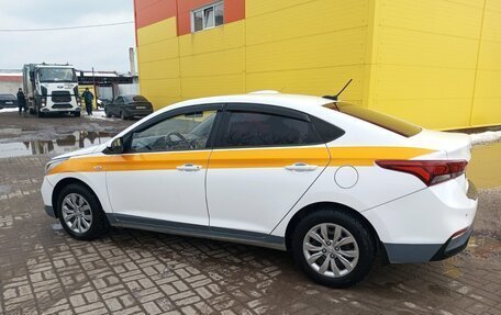 Hyundai Solaris II рестайлинг, 2019 год, 1 200 000 рублей, 13 фотография
