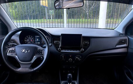 Hyundai Solaris II рестайлинг, 2021 год, 1 579 000 рублей, 10 фотография