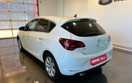 Opel Astra J, 2012 год, 780 000 рублей, 2 фотография