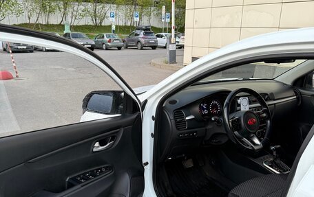 KIA Rio IV, 2017 год, 1 000 000 рублей, 7 фотография