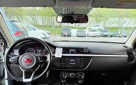 KIA Rio IV, 2017 год, 1 000 000 рублей, 8 фотография