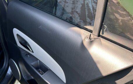 Chevrolet Cruze II, 2011 год, 798 000 рублей, 9 фотография