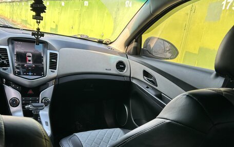 Chevrolet Cruze II, 2011 год, 798 000 рублей, 21 фотография