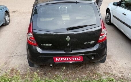 Renault Logan I, 2010 год, 650 000 рублей, 6 фотография