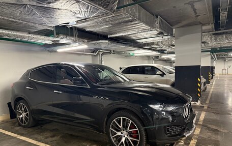 Maserati Levante I, 2017 год, 4 700 000 рублей, 2 фотография