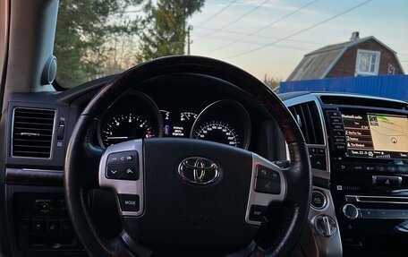 Toyota Land Cruiser 200, 2014 год, 3 700 000 рублей, 7 фотография