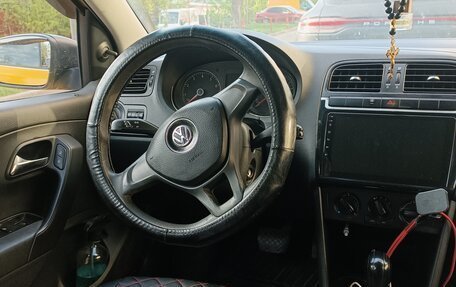 Volkswagen Polo VI (EU Market), 2017 год, 750 000 рублей, 6 фотография