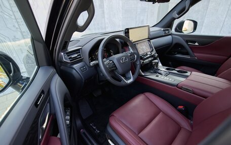 Lexus LX, 2024 год, 17 299 000 рублей, 15 фотография