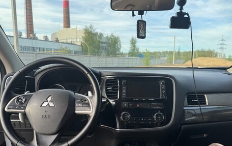 Mitsubishi Outlander III рестайлинг 3, 2012 год, 1 190 000 рублей, 6 фотография