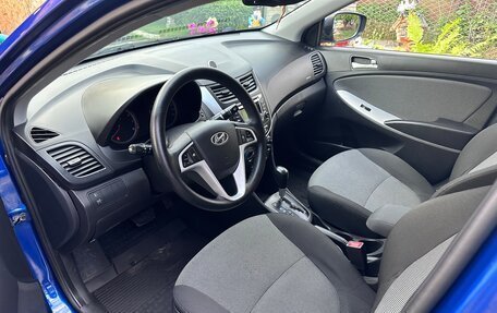 Hyundai Solaris II рестайлинг, 2011 год, 610 000 рублей, 3 фотография
