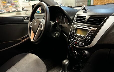 Hyundai Solaris II рестайлинг, 2011 год, 610 000 рублей, 5 фотография