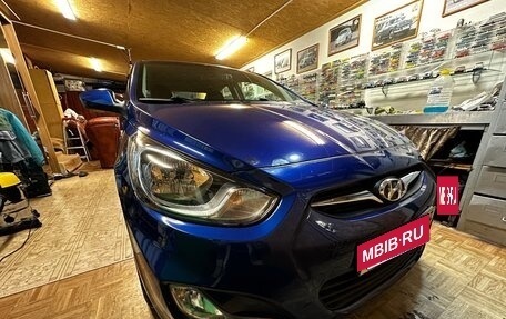 Hyundai Solaris II рестайлинг, 2011 год, 610 000 рублей, 9 фотография