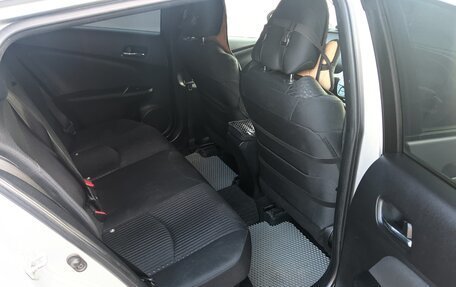 Toyota Prius IV XW50, 2016 год, 1 590 000 рублей, 9 фотография