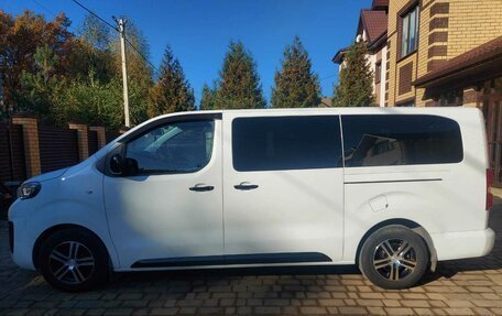 Peugeot Traveller I, 2021 год, 3 650 000 рублей, 5 фотография