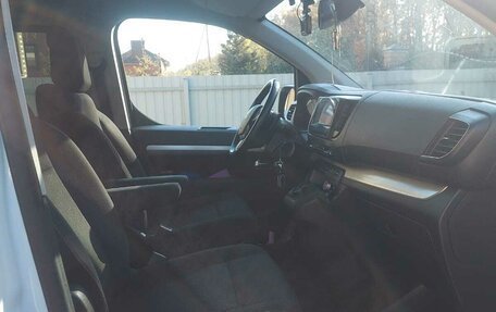 Peugeot Traveller I, 2021 год, 3 650 000 рублей, 15 фотография