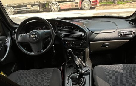 Chevrolet Niva I рестайлинг, 2013 год, 615 000 рублей, 6 фотография