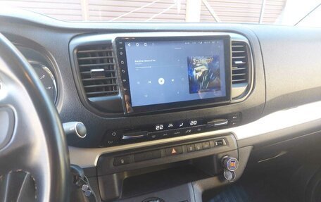 Peugeot Traveller I, 2021 год, 3 650 000 рублей, 13 фотография