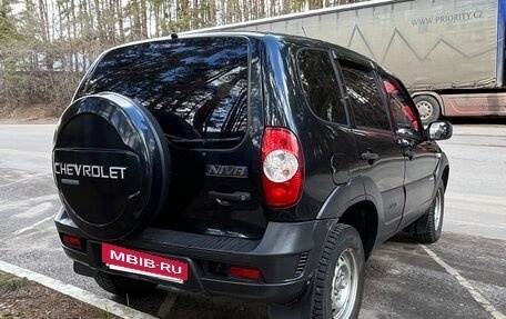 Chevrolet Niva I рестайлинг, 2013 год, 615 000 рублей, 10 фотография