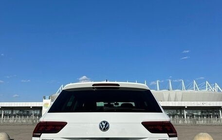 Volkswagen Tiguan II, 2018 год, 3 100 000 рублей, 4 фотография