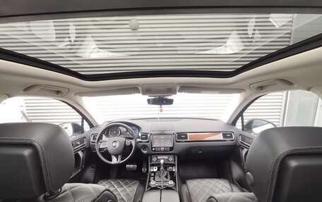 Volkswagen Touareg III, 2018 год, 5 750 000 рублей, 13 фотография