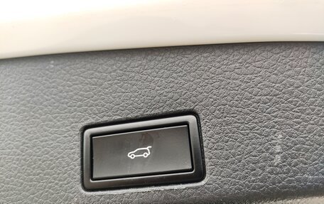 Volkswagen Touareg III, 2018 год, 5 750 000 рублей, 24 фотография