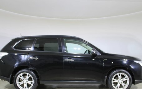 Mitsubishi Outlander III рестайлинг 3, 2013 год, 1 320 000 рублей, 4 фотография