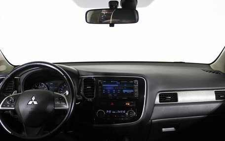 Mitsubishi Outlander III рестайлинг 3, 2013 год, 1 320 000 рублей, 10 фотография