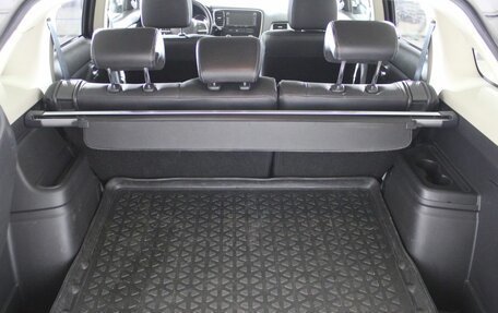 Mitsubishi Outlander III рестайлинг 3, 2013 год, 1 320 000 рублей, 15 фотография