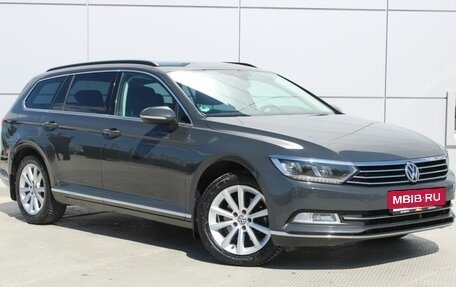 Volkswagen Passat B8 рестайлинг, 2019 год, 2 039 000 рублей, 3 фотография